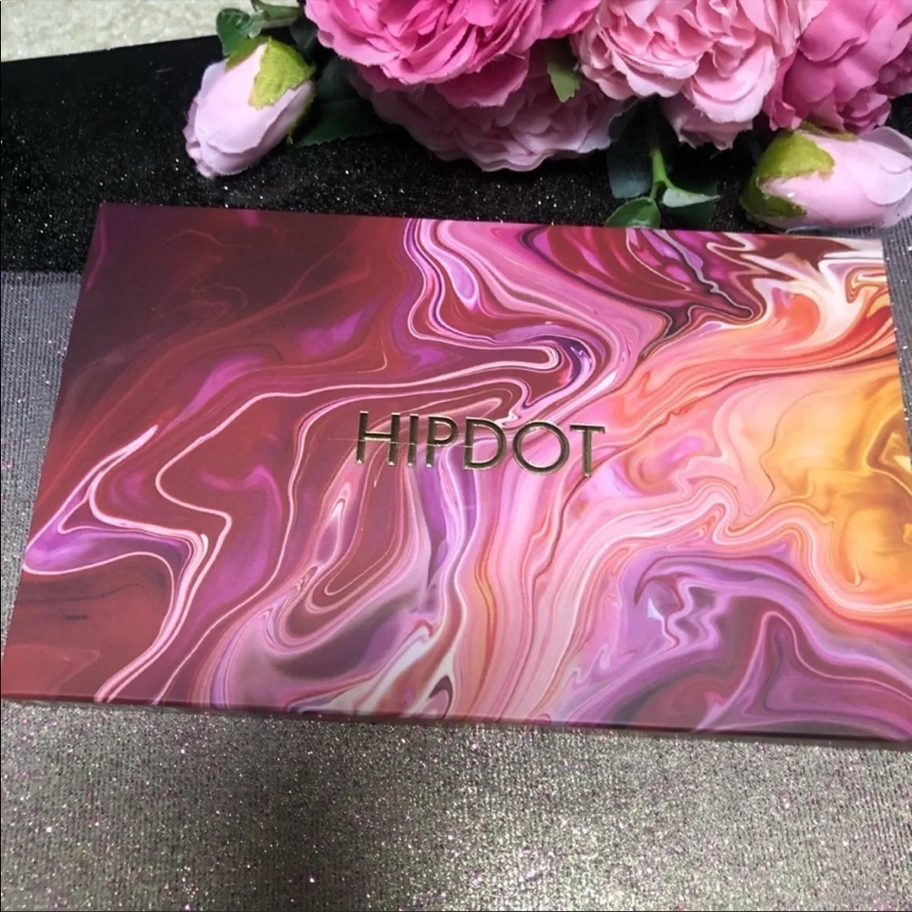 ✨ HIPDOT ZION Eyeshadow Palette